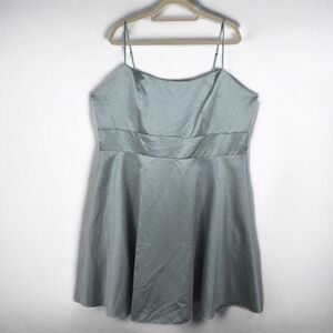 Jules & Cleo Dress Satin Empire Waist Fit Flare Woman Sz 22 Sage Green Babydoll‎